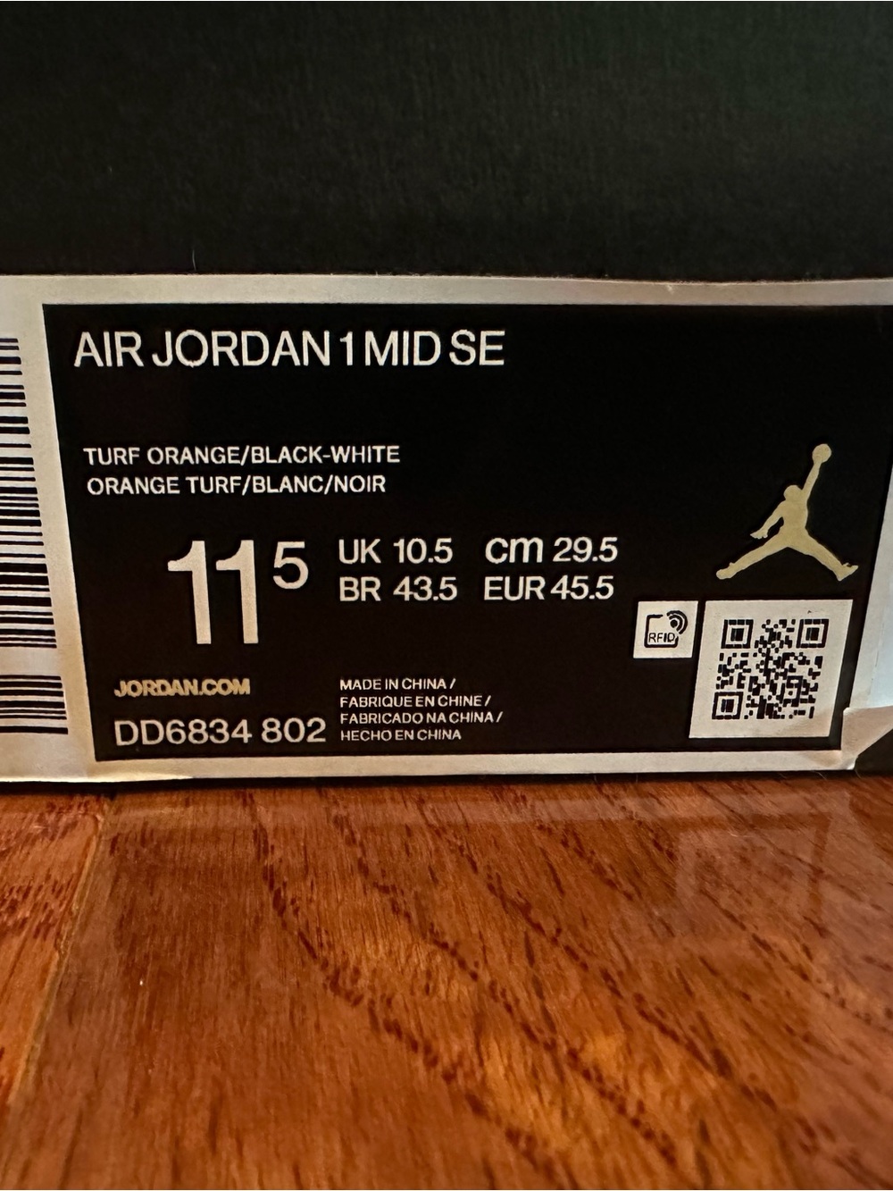 Air Jordan 1 Mid SE Turf Orange/Black-White - Jordan men’s size 11.5
